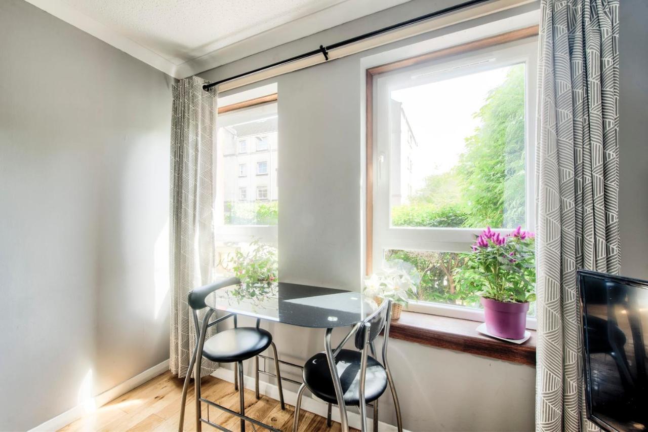 Guestready - Lovely 1 Bedroom Apartment Close To Town Center! Edinburgh Bagian luar foto